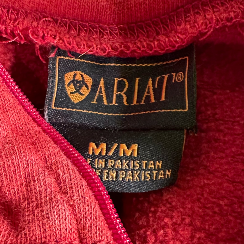 Ariat Women’s 1/4 Zip Red Fleece Pullover Ariat Spellout Size Medium - Picture 3 of 7